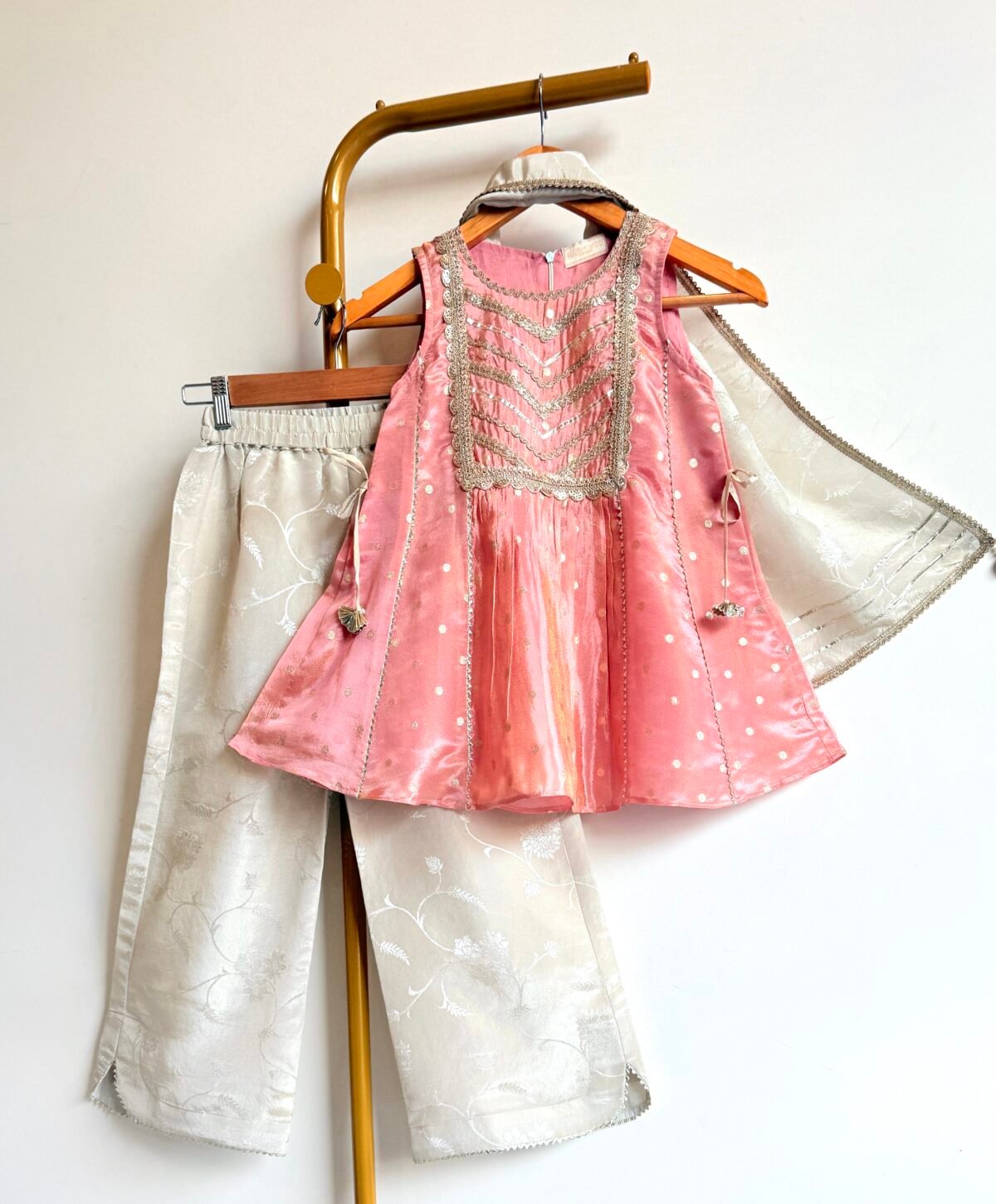 PASTEL PINK POLKA TOP & BEIGE PANTS SET